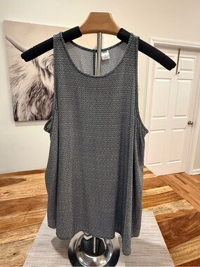 Old Navy Sleeveless Tank Top - Black & White Print, Large